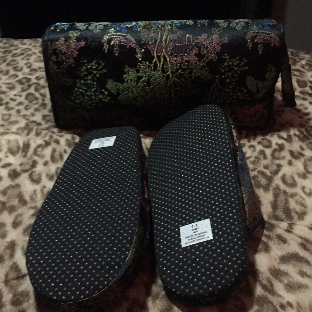 Gift Set - Picture 2 of 4